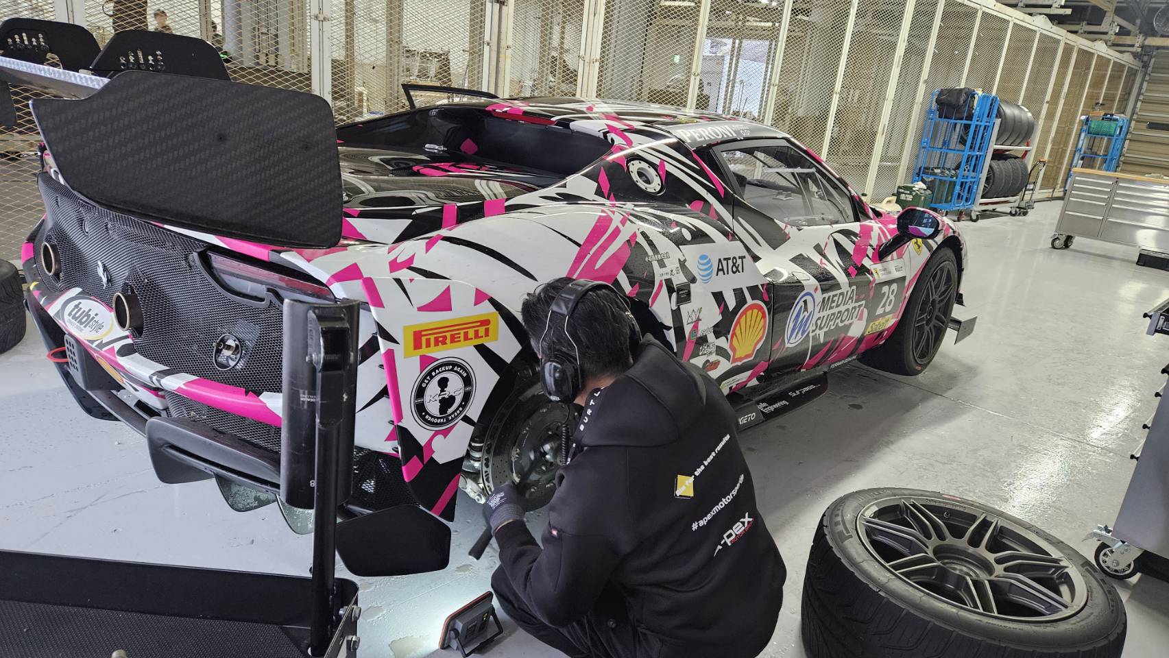 ウェットの鈴鹿を攻略。フェラーリ・チャレンジのレース車両での有意義な雨中セッション!